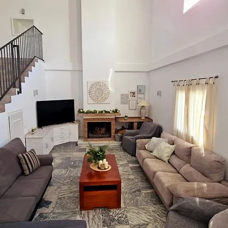 Vila Casa Mama Lola